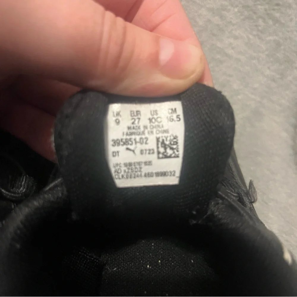 Puma M.E.L.O Black with White Accents‎